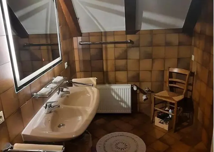 Kleinholthof Villa *